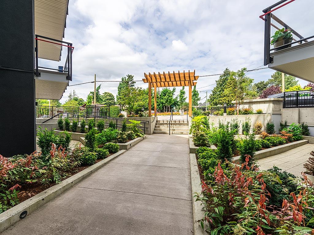 507-935 Cloverdale Ave