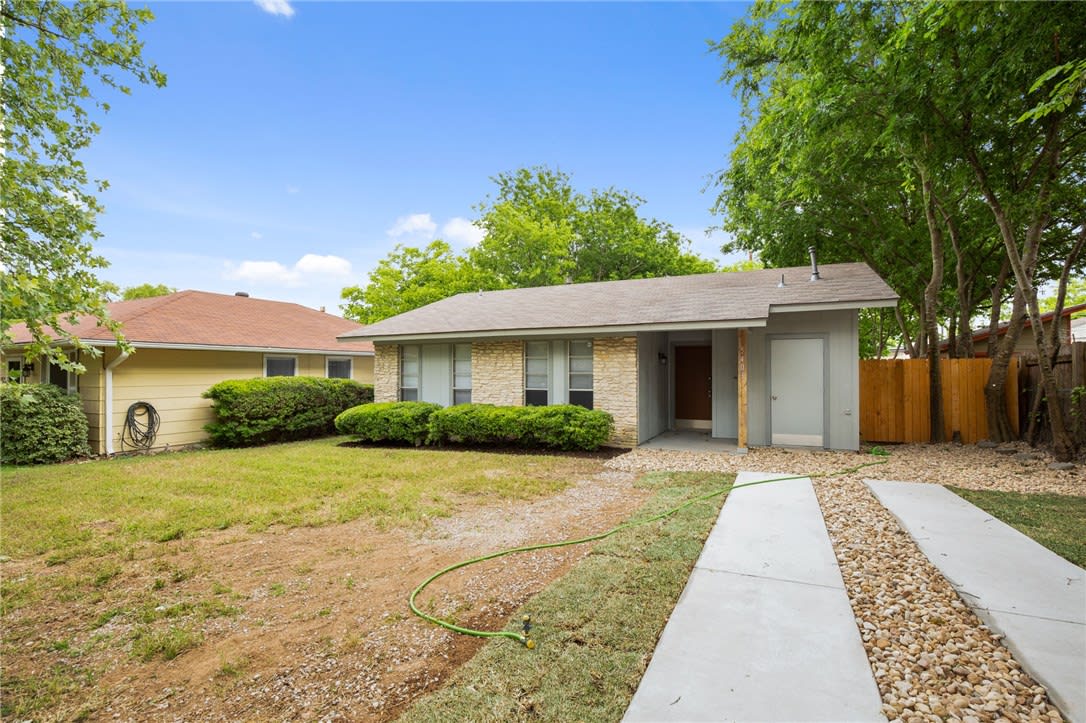 5403 Duval St, #1