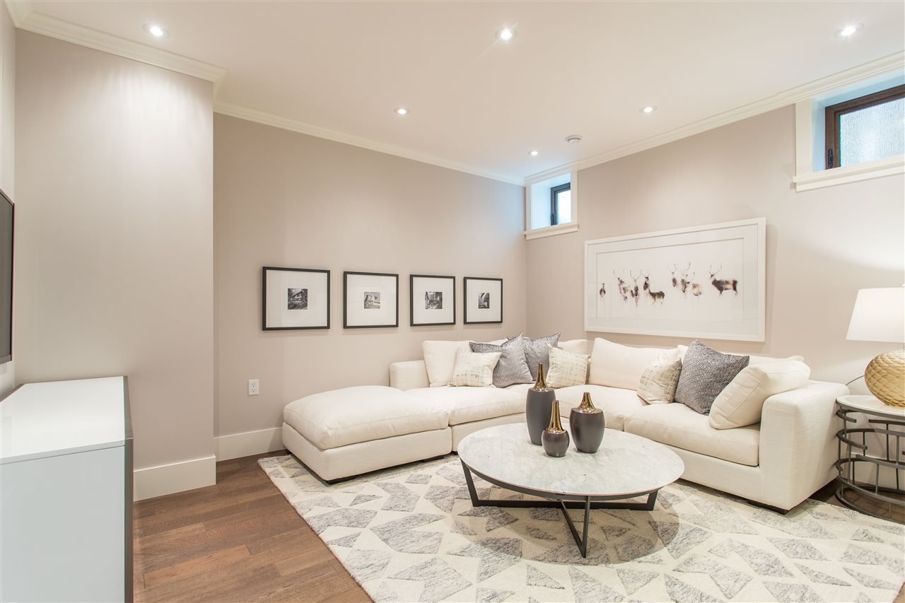 3334 W 39th Avenue, Vancouver