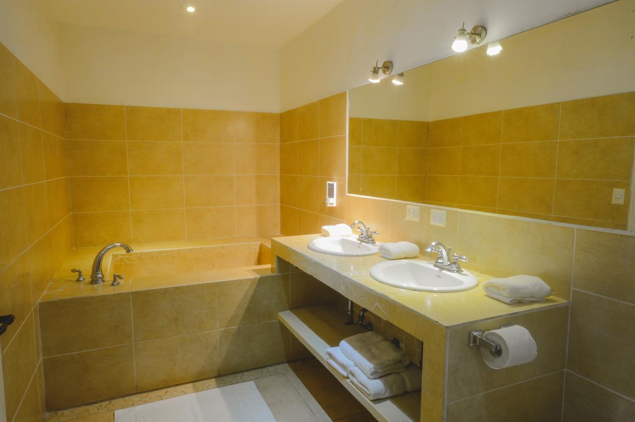Chalet Style Boutique Hotel, Santa Ana, San Jose