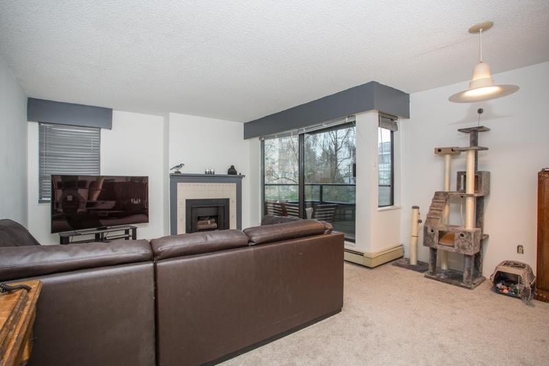 303-1340 Duchess Ave