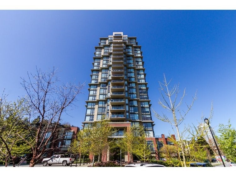 2303-15 E Royal Ave