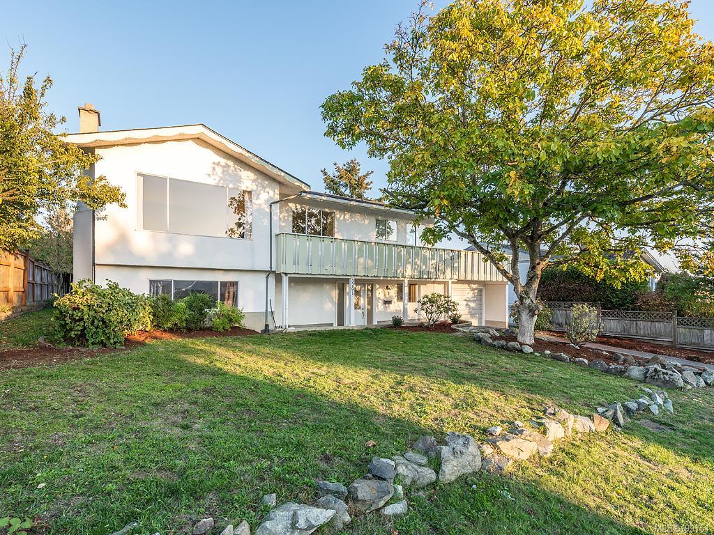 3291 Megaw Pl, Saanich
