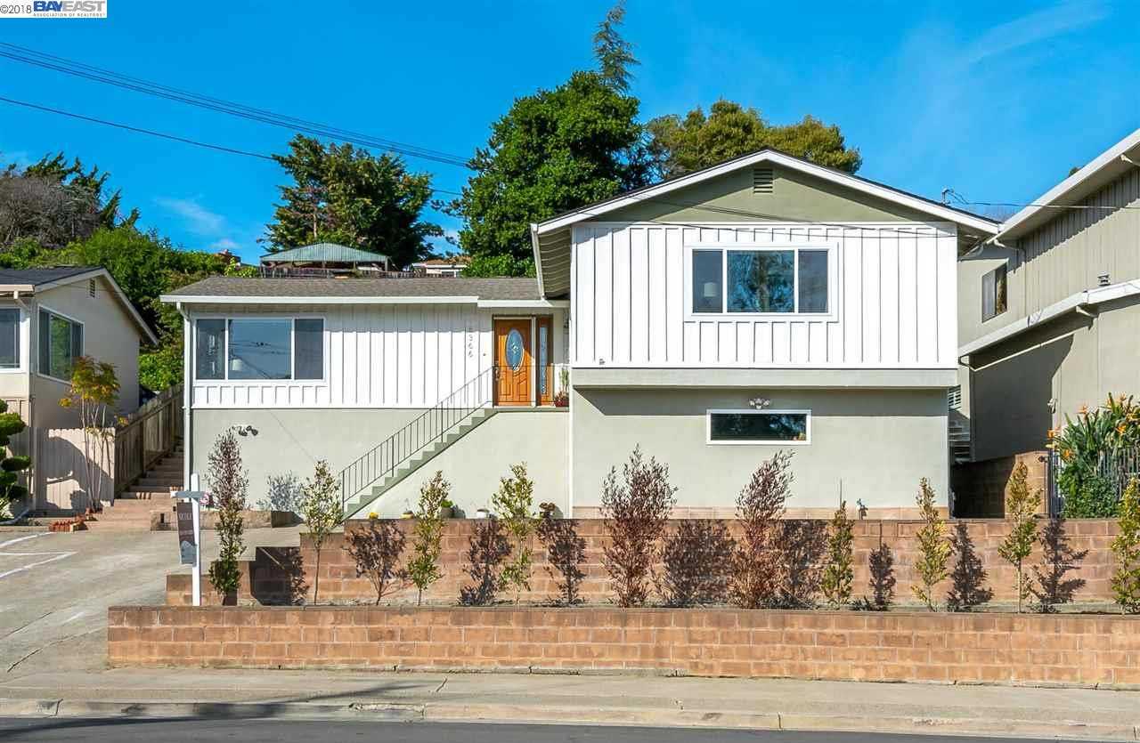 18366 Carmel Dr