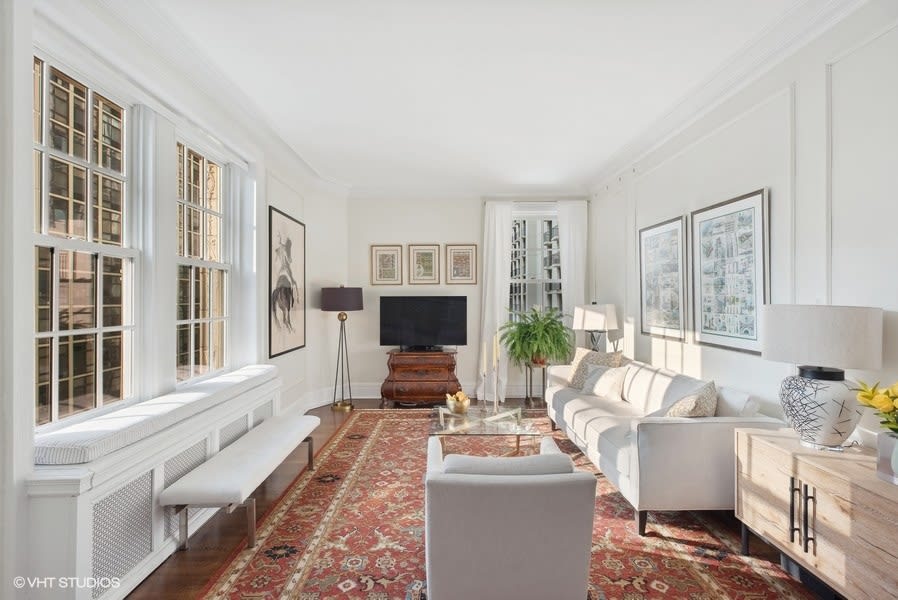 Exploring the Timeless Elegance of 1200 N Lakeshore Drive #705: A Benjamin Marshall Classic