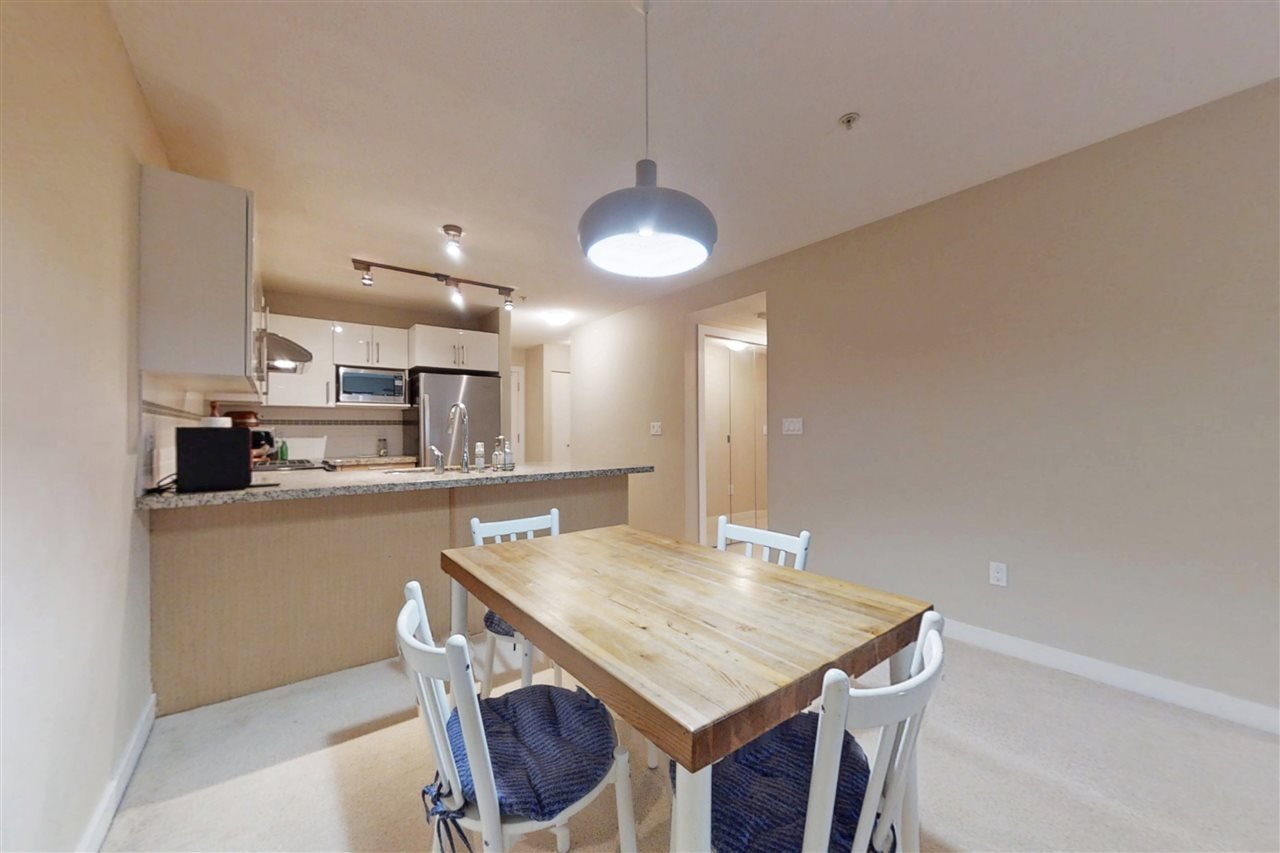 108-6800 Eckersley Rd