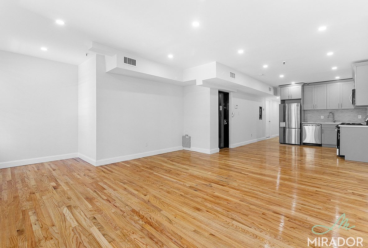 544 6th Ave