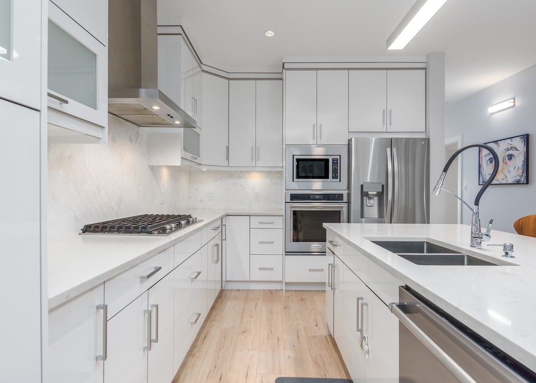 39217 Falcon Cres