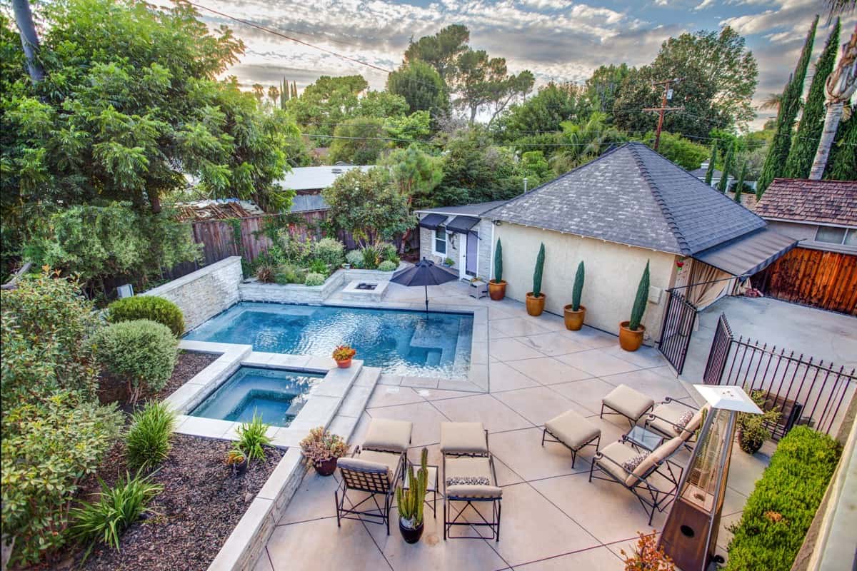 5433 Morella Ave, Valley Village, CA