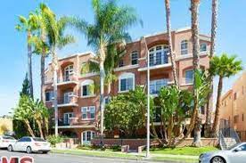 1522 S Saltair Ave #205