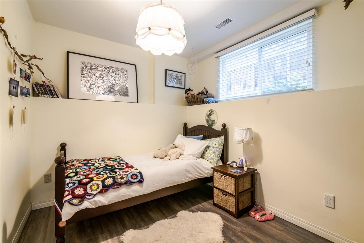 3438 Pandora St