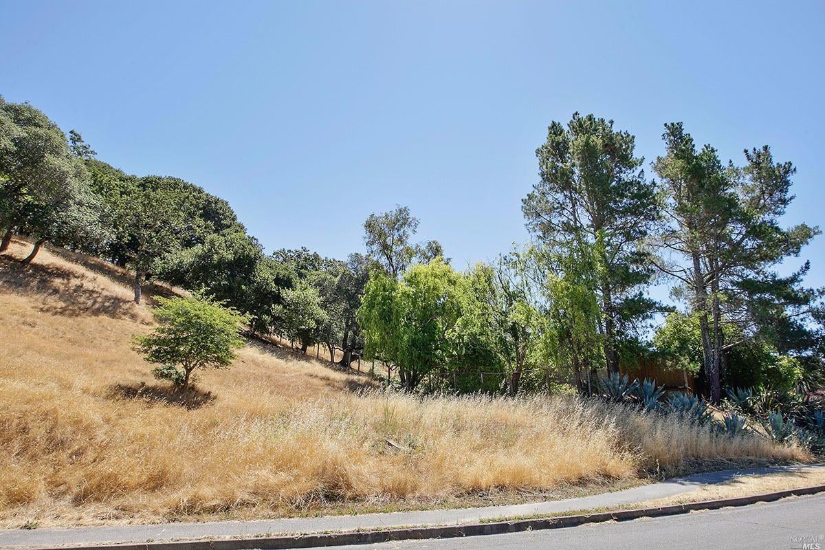 87 Santa Maria Dr