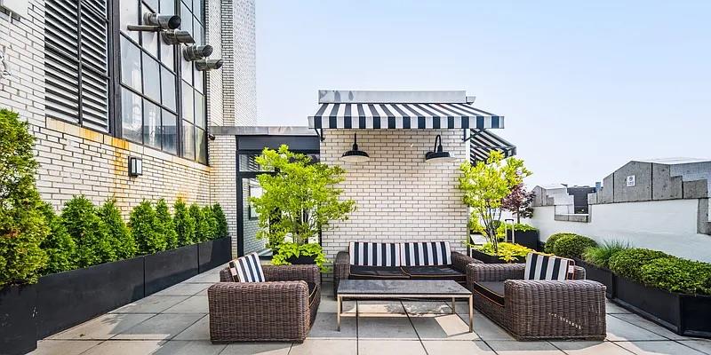 116 John Street, Apt 3205
