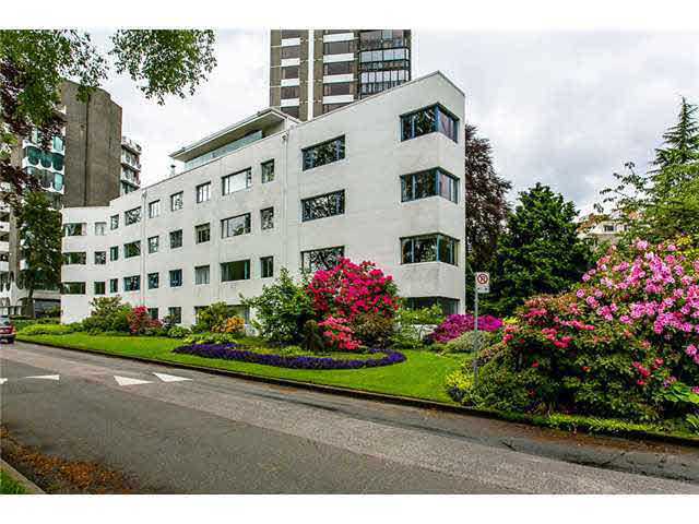 302-2015 Haro St