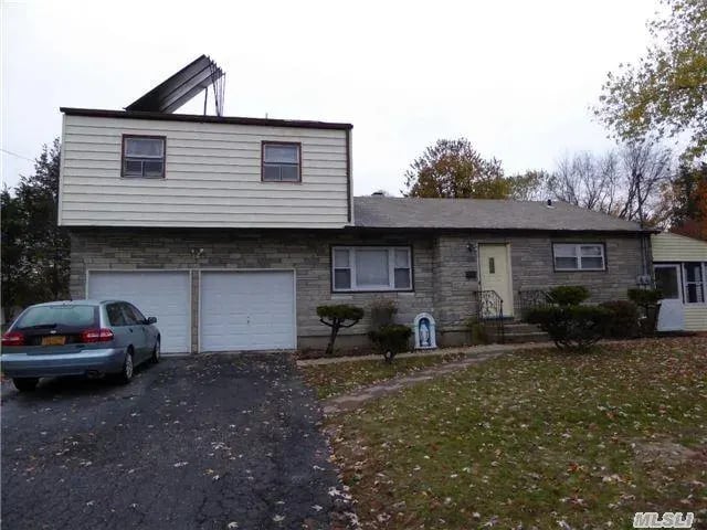 1670 Elsie Ln