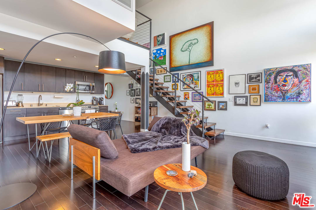 4111 Sunset Blvd, #545