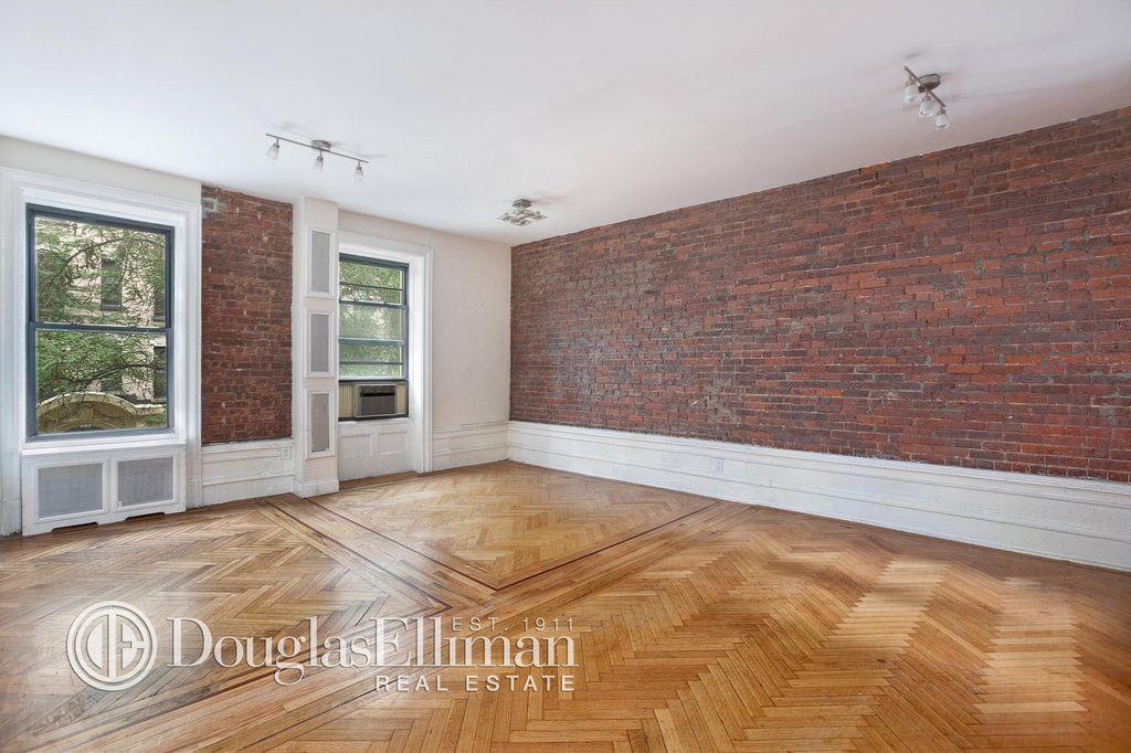 202 West 107th Street, Unit 2E