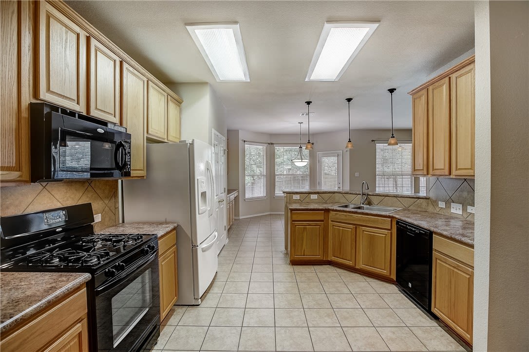 10721 Harley Ave