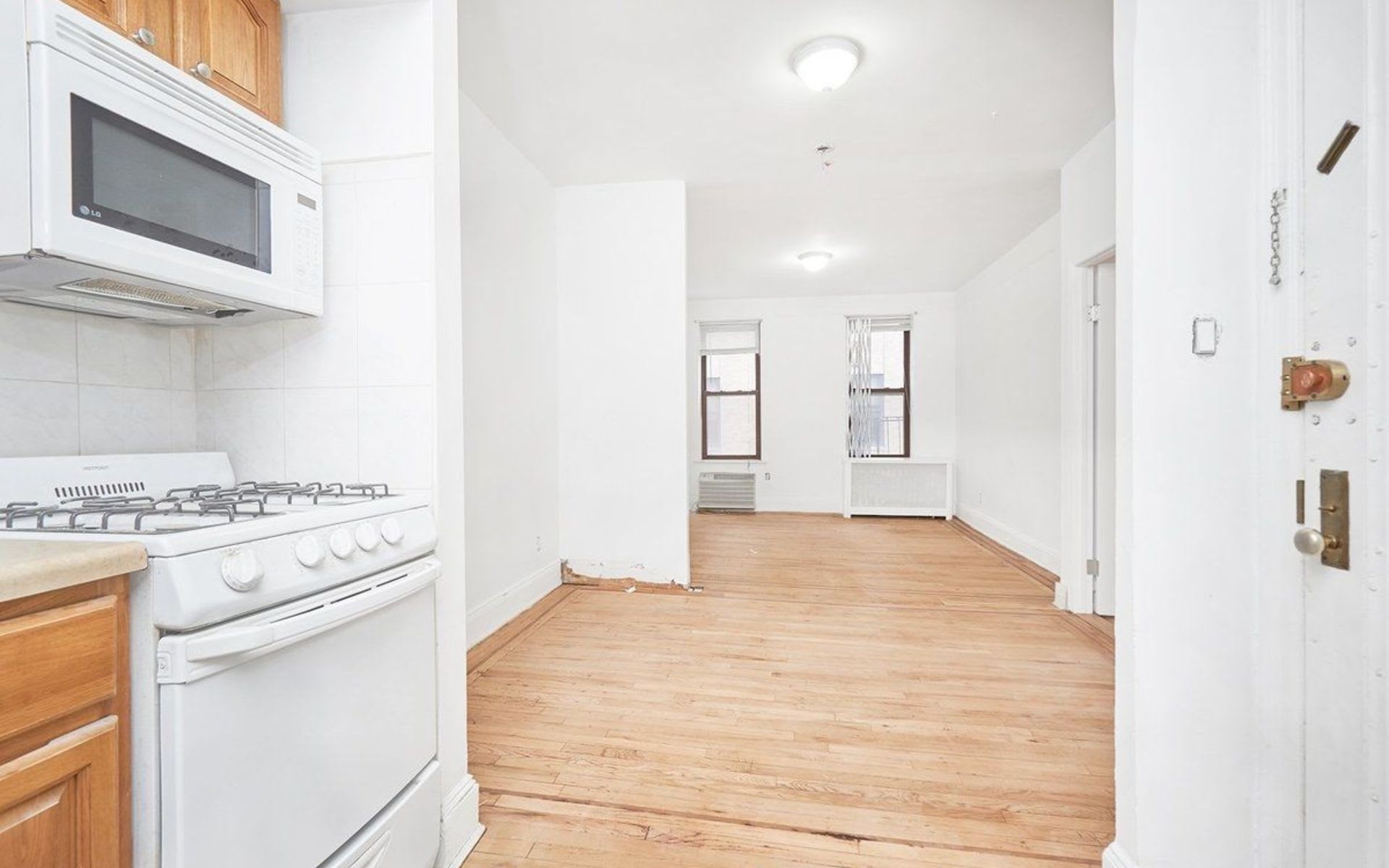 1059 Second Ave, #2A