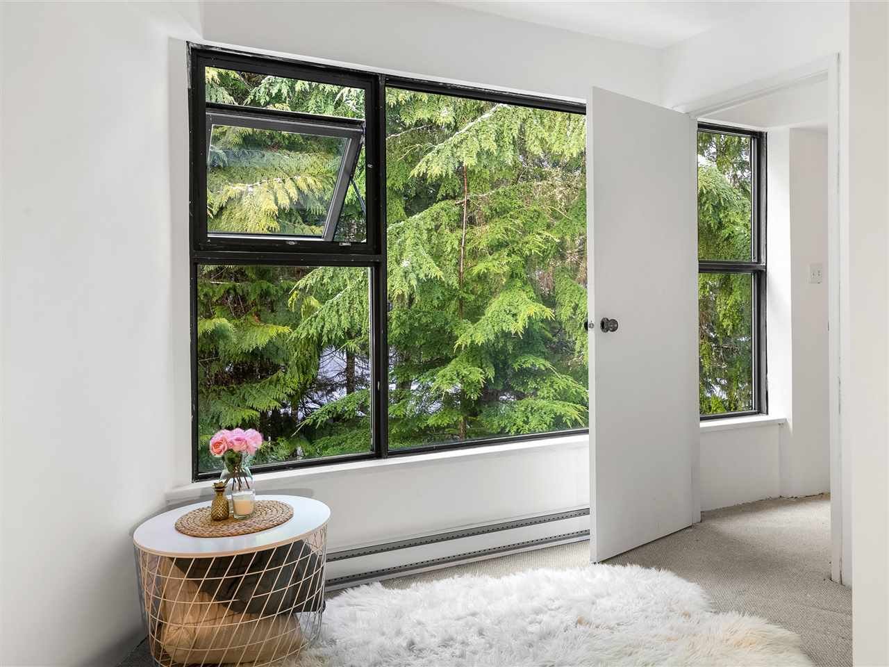 12-2561 Tricouni Pl