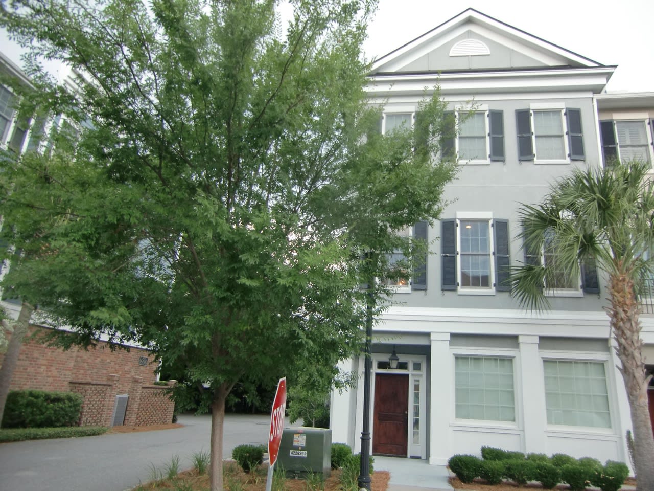 656 Coleman Blvd 401