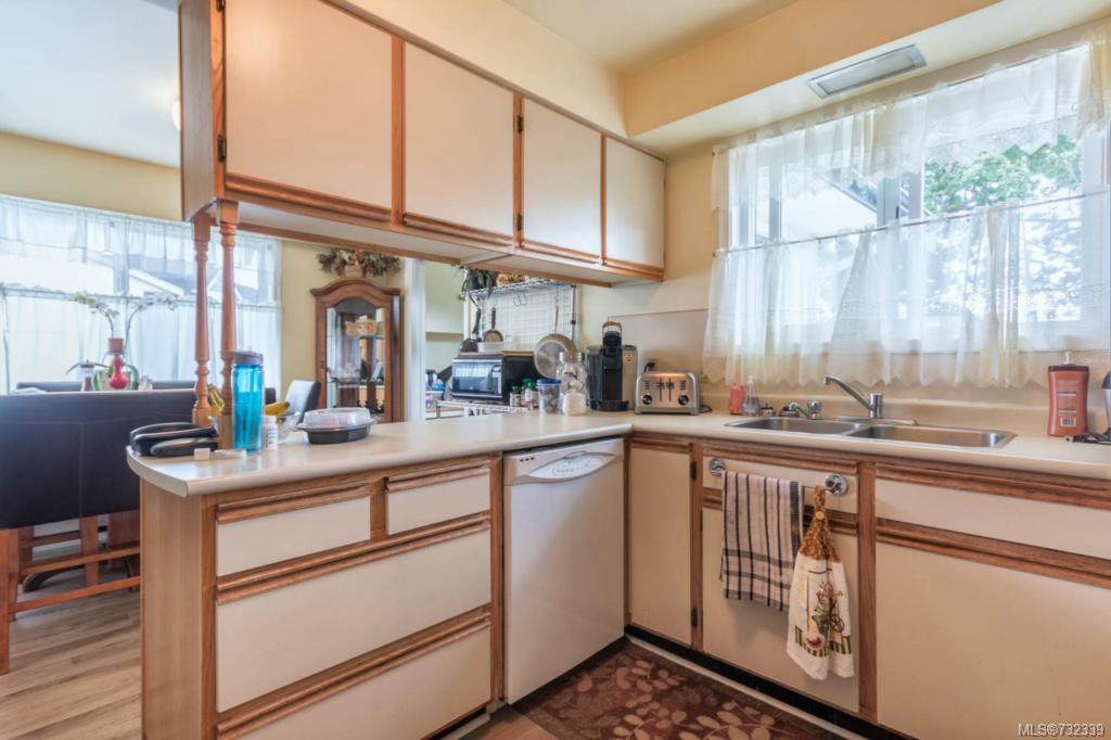 865 Kindersley Rd