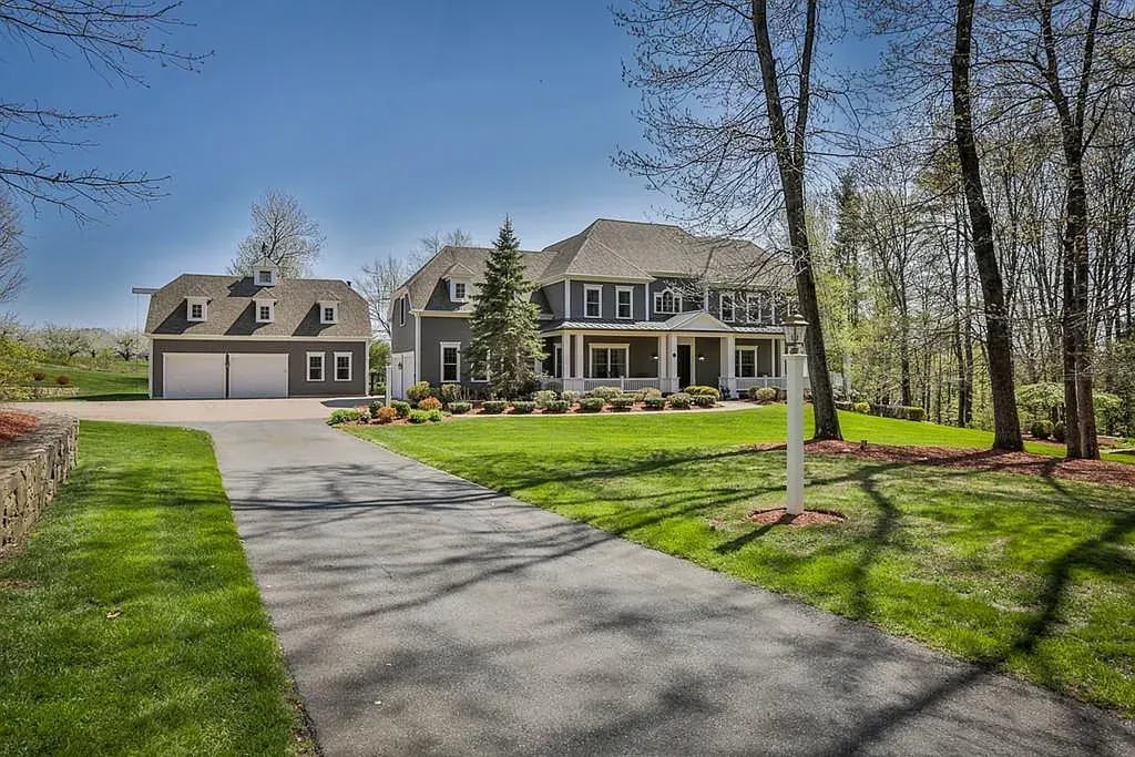 37 Annie Moore Rd