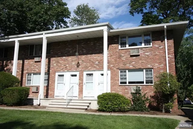 806 Washington Dr