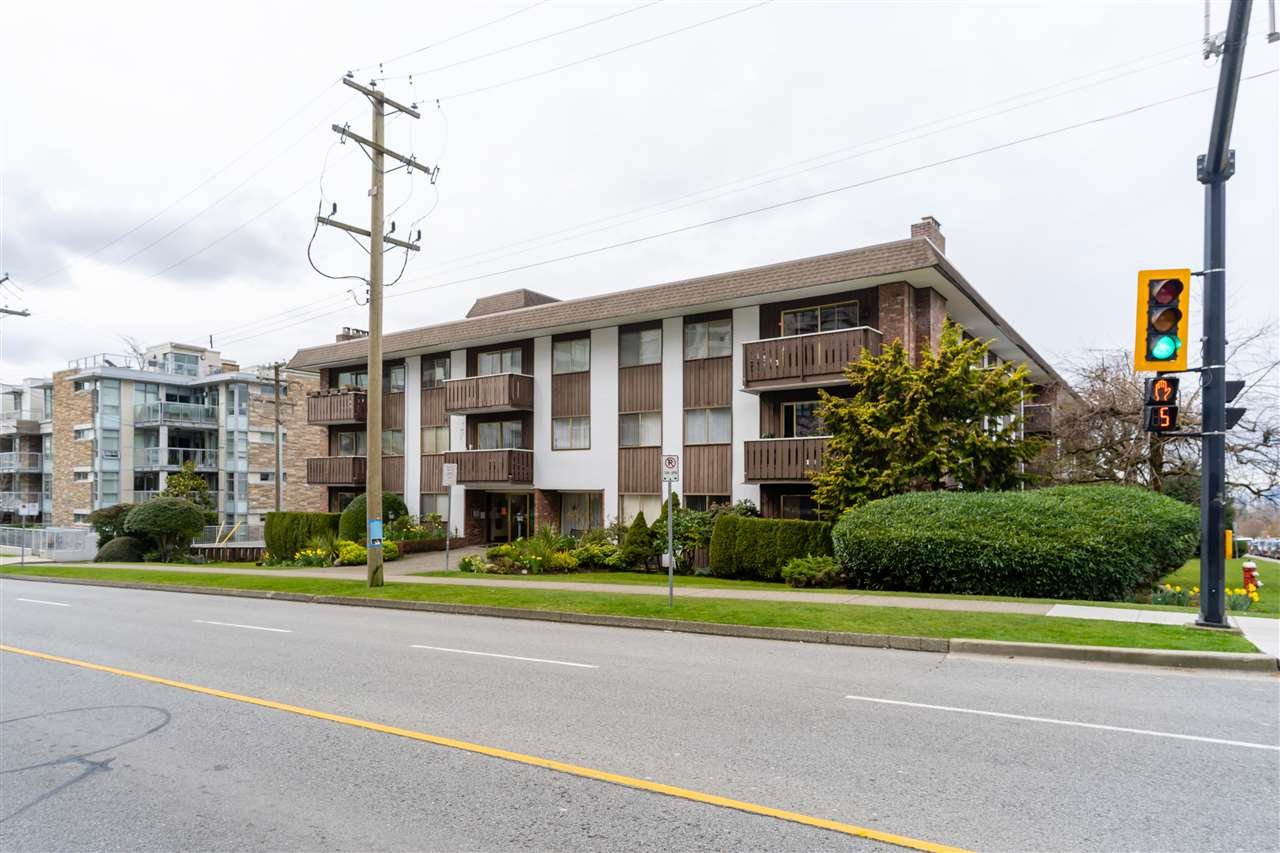 212-1345 Chesterfield Ave