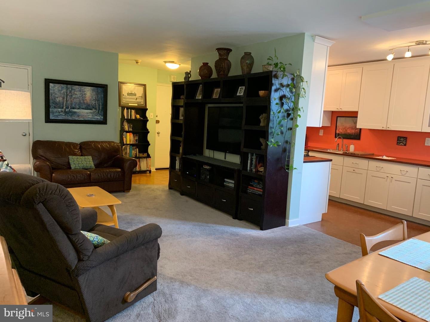 Cozy Condo Near the Art Museum