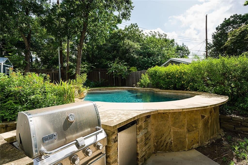 502 Terrace Dr