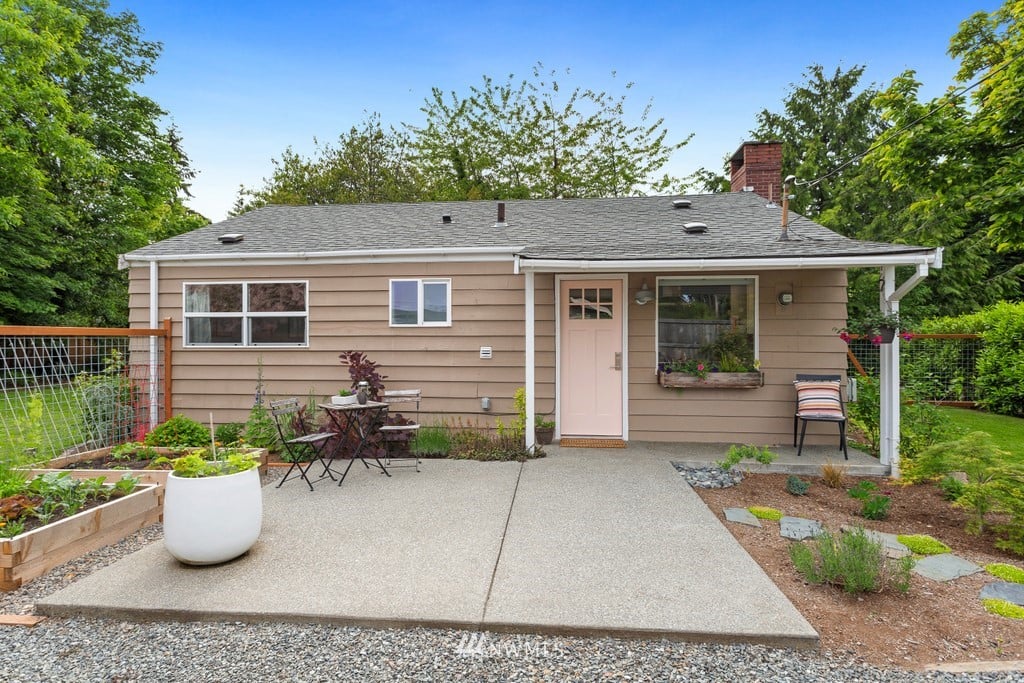 9702 226th Pl