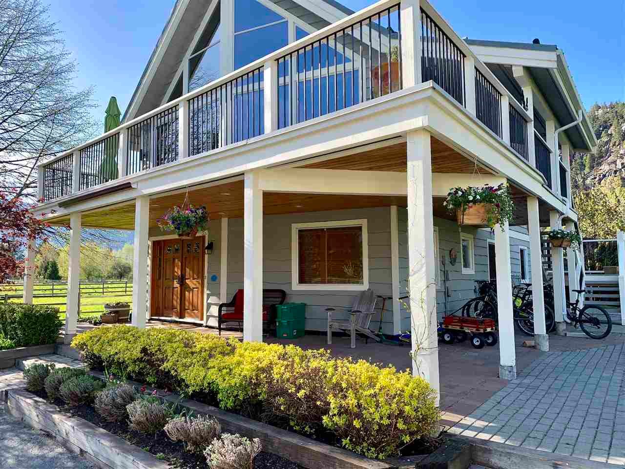 1447 Collins Rd
