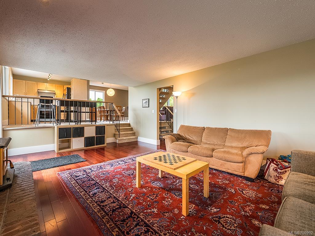 599 Ridgegrove Ave