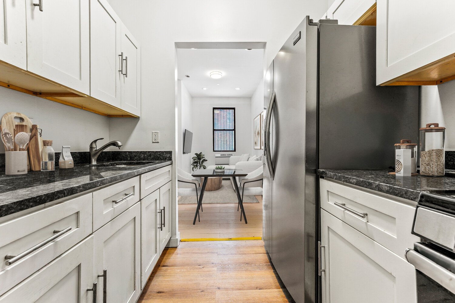 669 East 21st Street, Apt 1R
