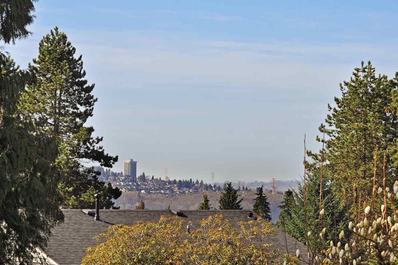 3182 Strathaven Ln