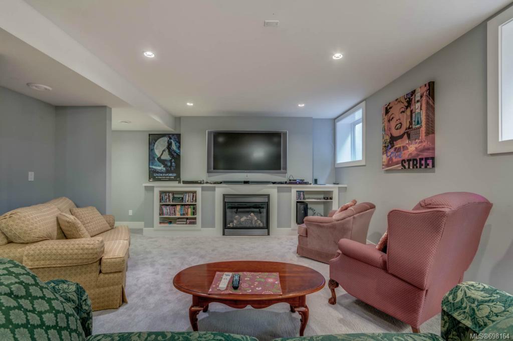2995 Uplands Rd