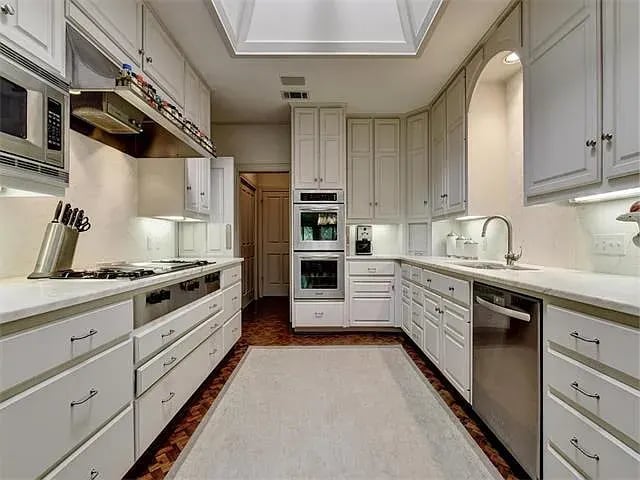 3224 Tarryhollow Dr