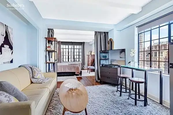 320 East 42nd Street Unit: 2301