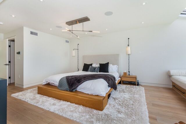 17 Sea Colony Drive