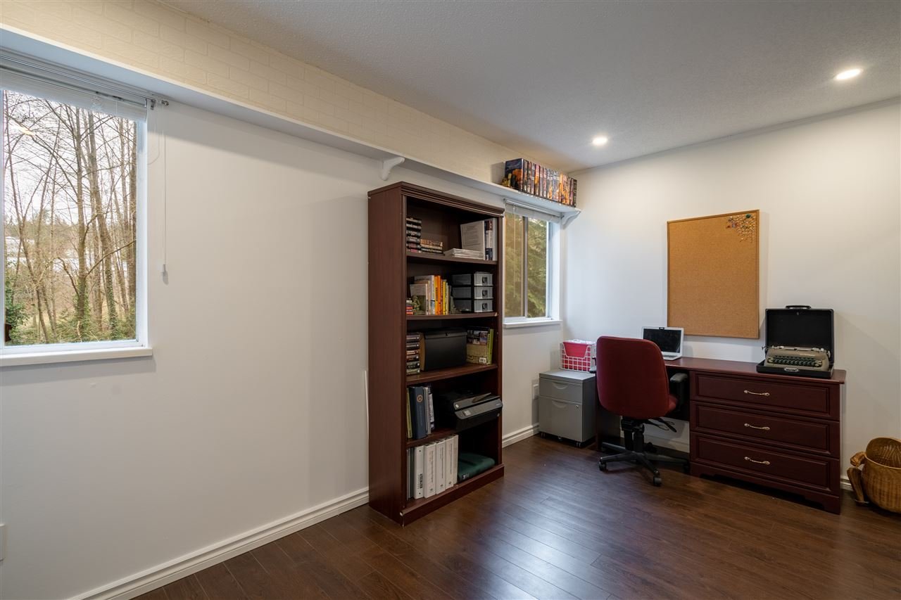 34-2978 Walton Ave