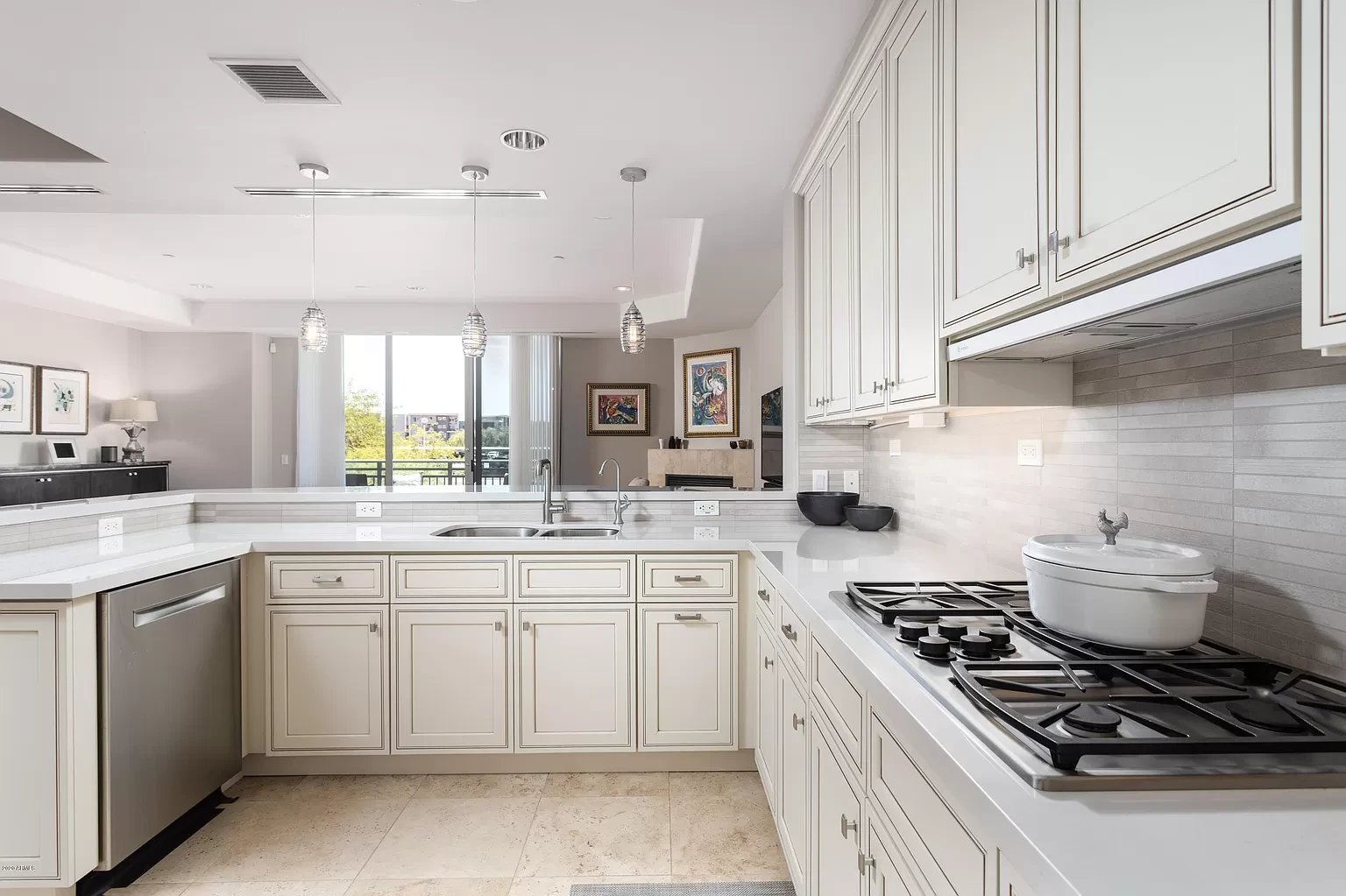 2211 E Camelback Rd, #206