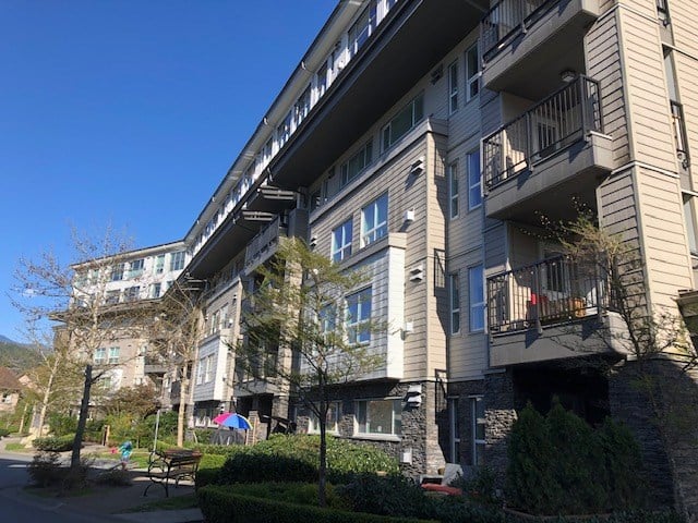 204-1212 Main St