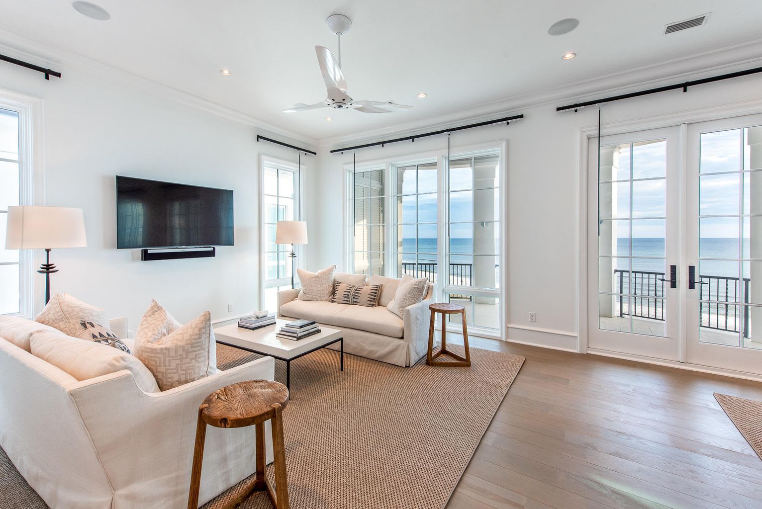 24 E-scape Dr
