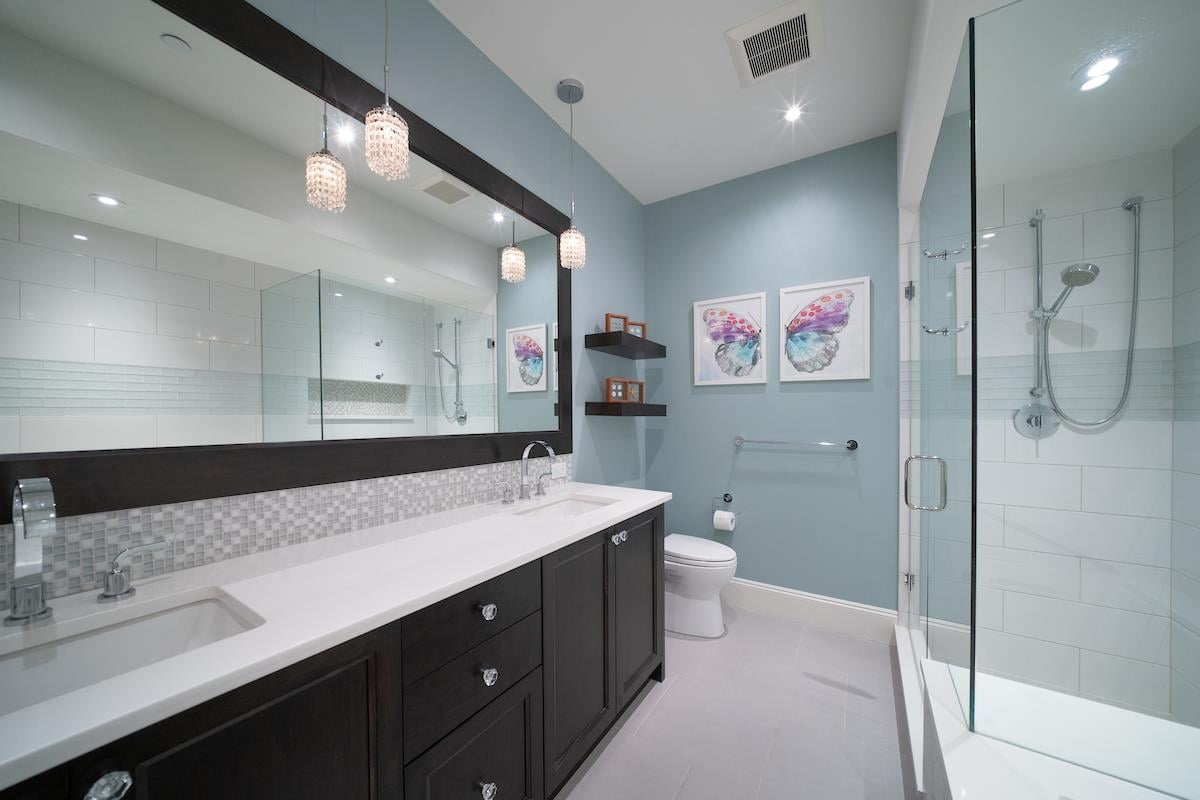 4428 Piccadilly North