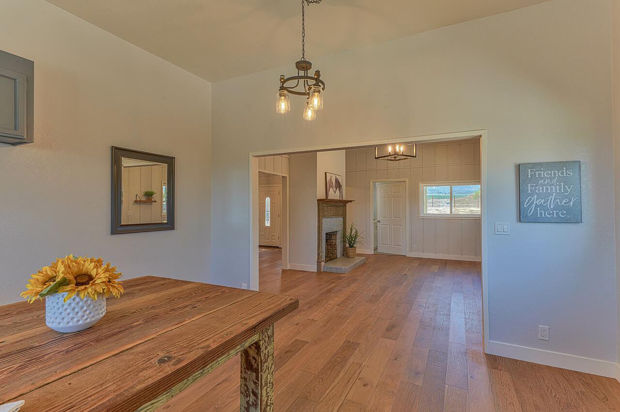 520 River Rd