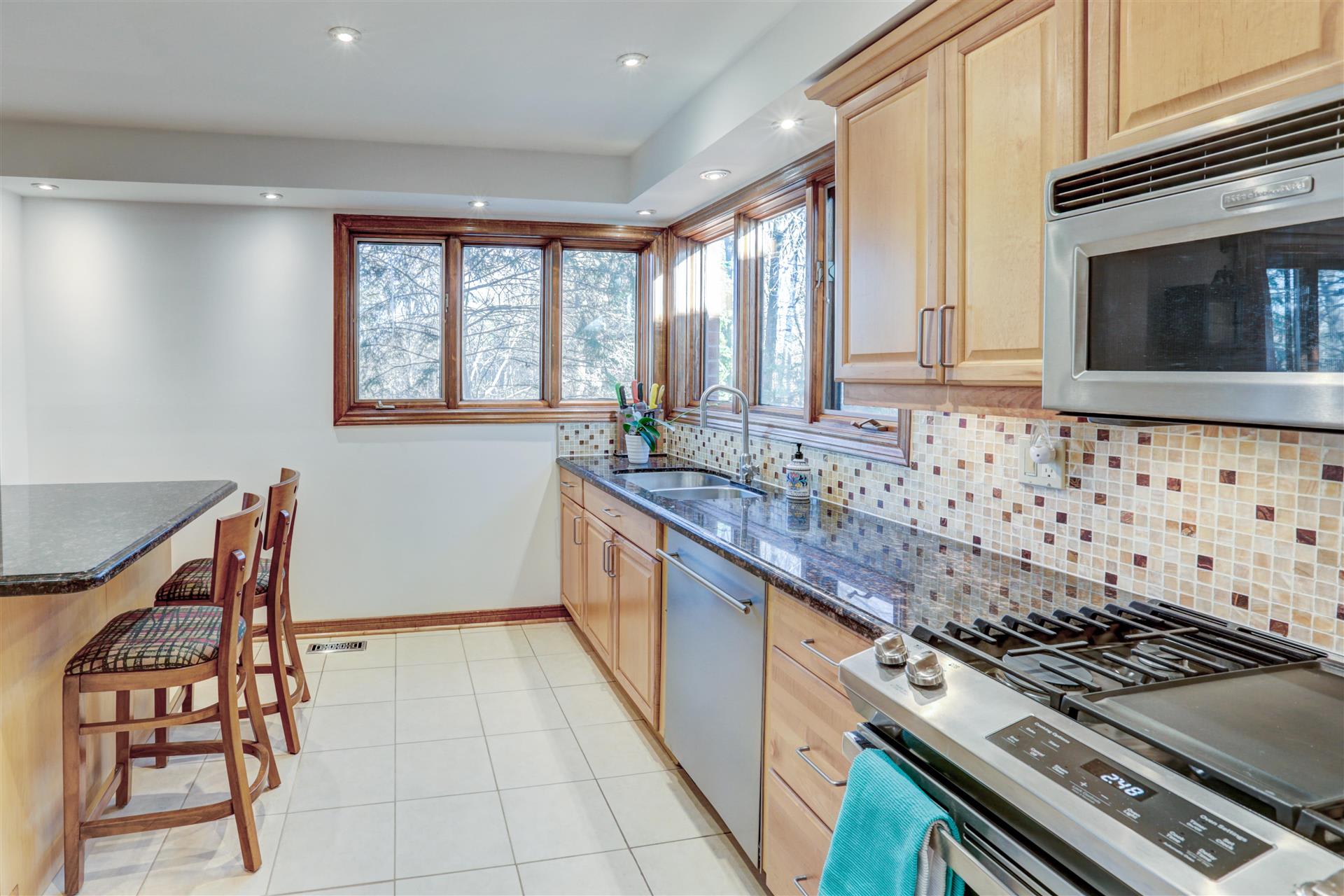 373 Morningside Ave
