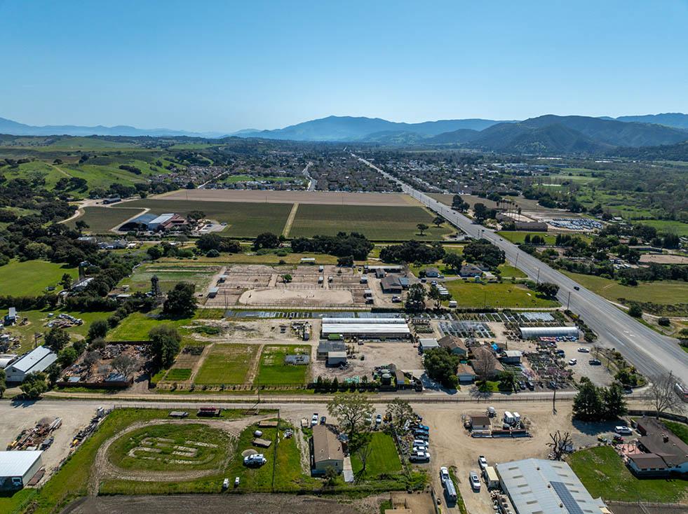925 W Highway 246