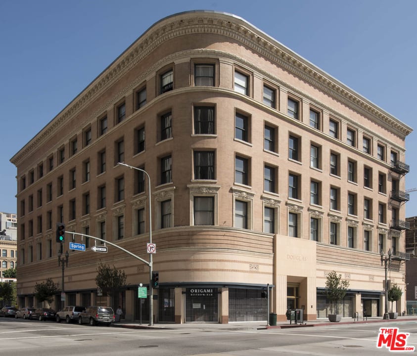 257 S Spring St, Unit PHMN