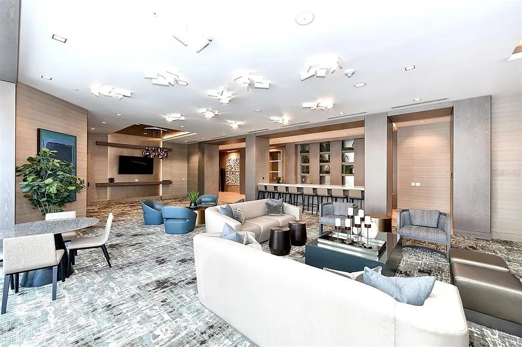 111 S Pineapple Ave #507